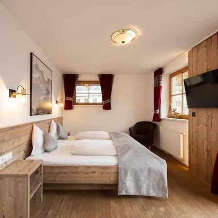 アパート Brugger's フルプメス